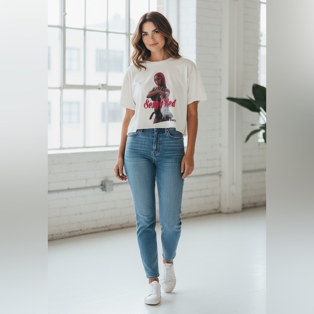 Sexyy Red Crop Tee Small NWOT | White Graphic T‑Shirt Rap Diva Streetwear